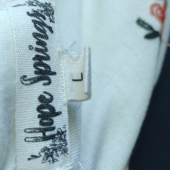 Hope spring floral long sleeve - Picture 2 of 2